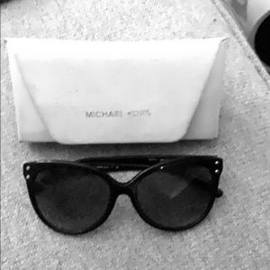 MICHAEL KORS sunglasses (MK2045)